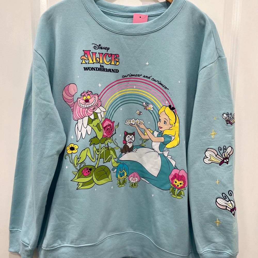 Disney Alice in Wonderland Sweatshirt Size XL Light Blue Comfy Shirt